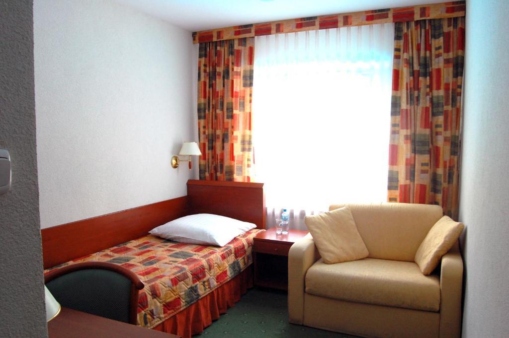 Hotel Zajazd Piastowski Kazimierz Dolny Zimmer foto
